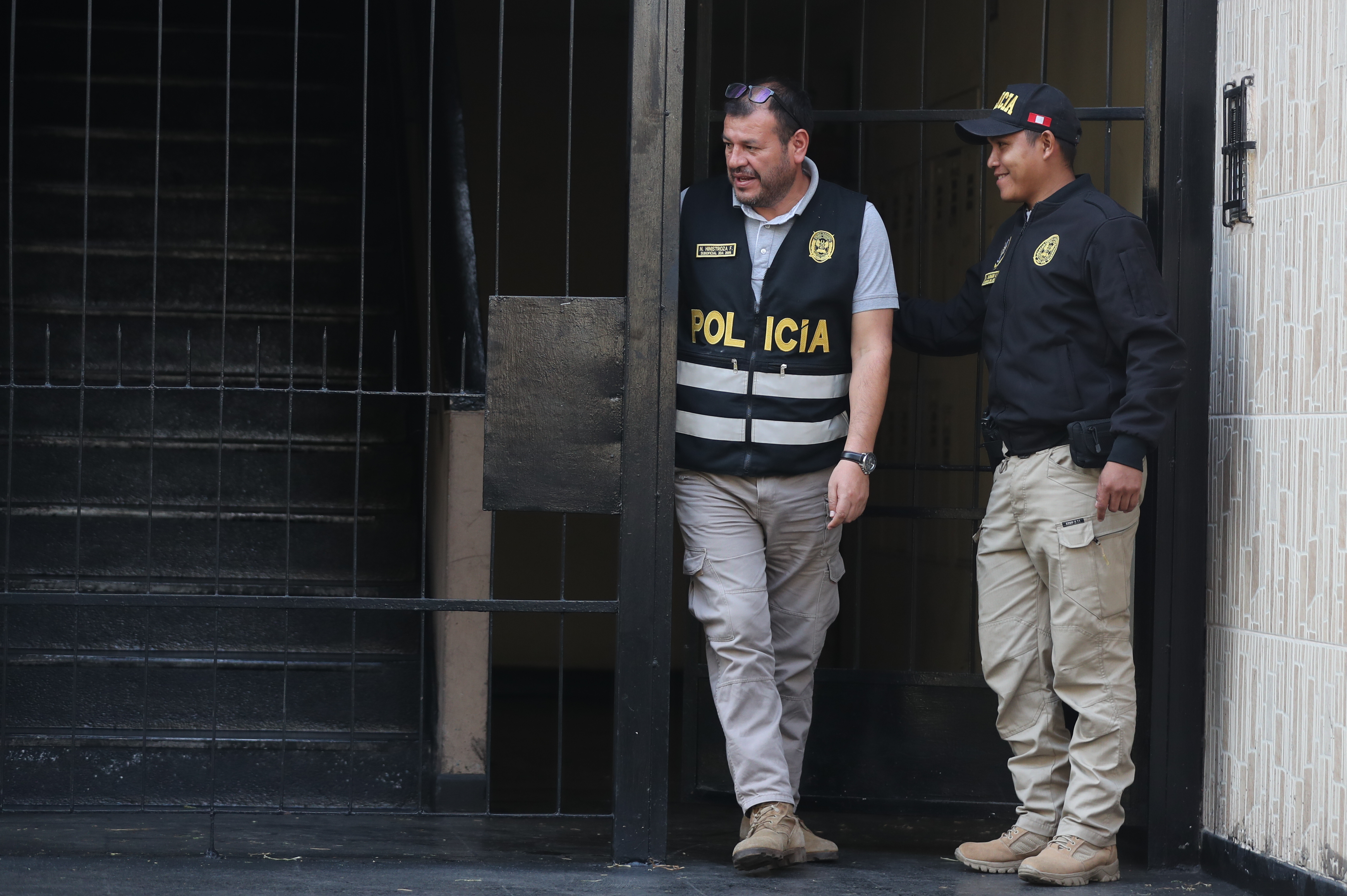 Hermano de la presidenta Dina Boluarte es arrestado por la Policía en Perú