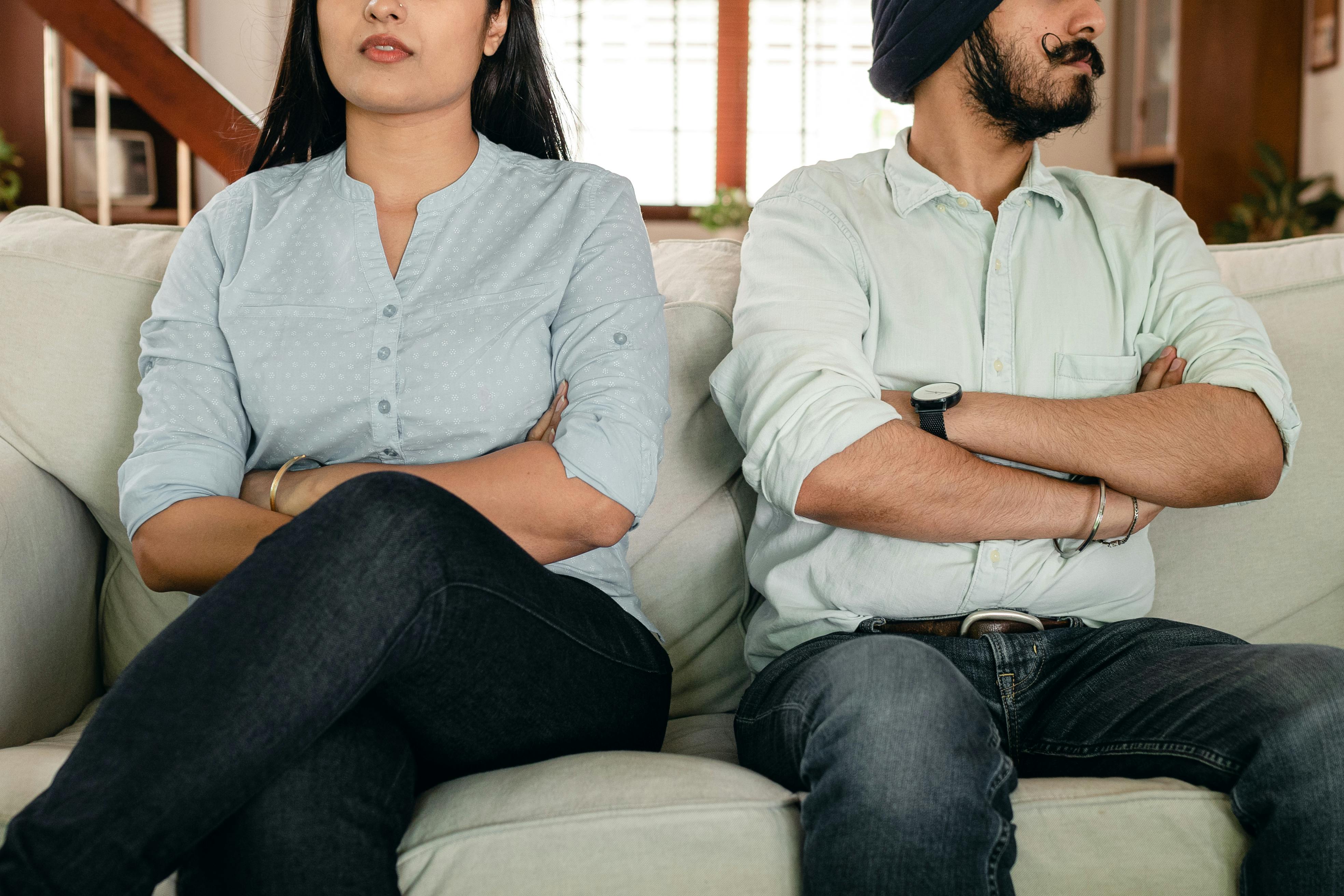 ¿Hacer malos negocios es causal de separación?