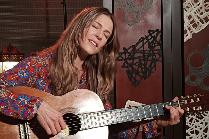 Katie James: promotora de la música andina tradicional