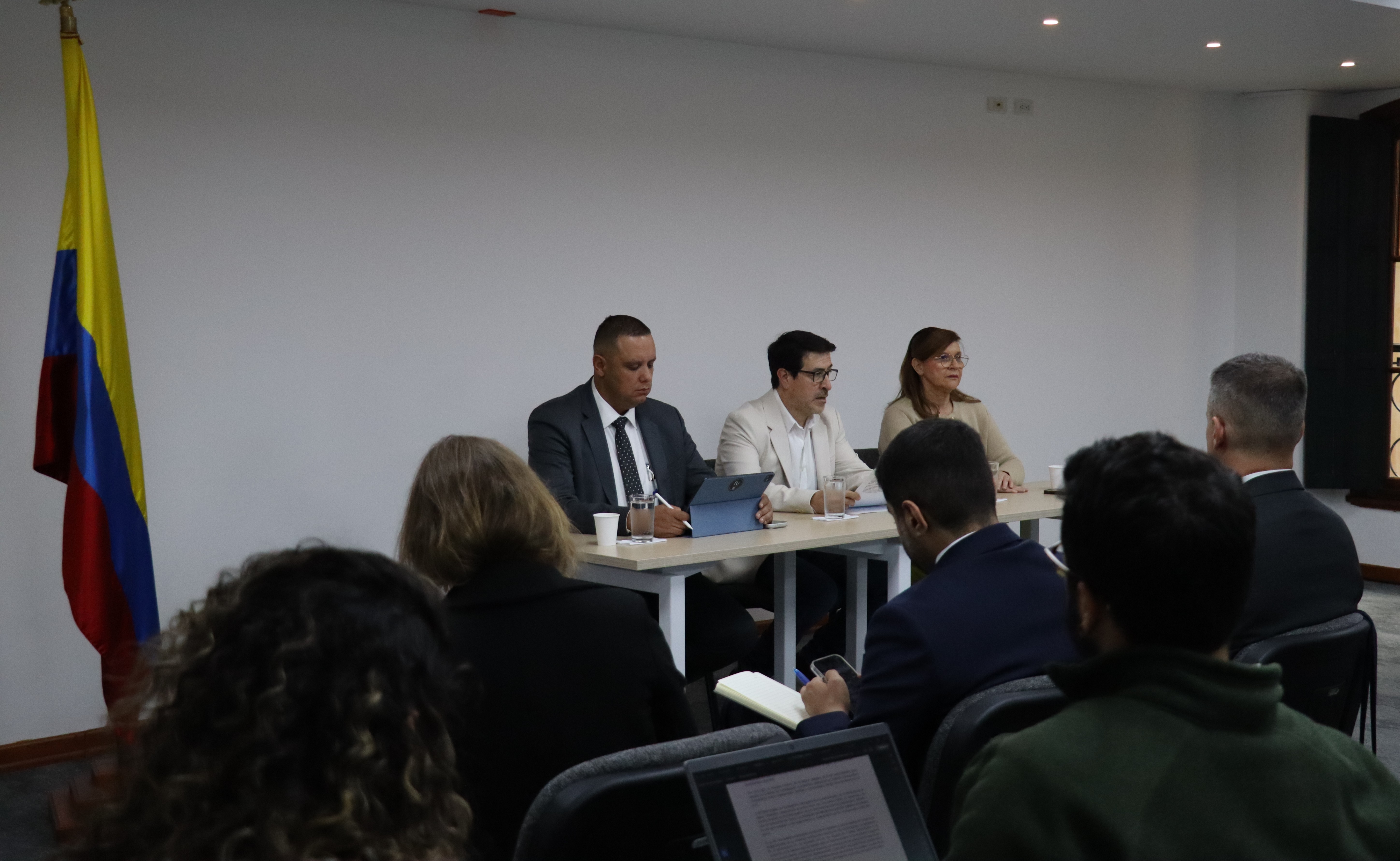 El Mecanismo Tripartito de Seguimiento, Monitoreo y Verificación del proceso de paz entre el Gobierno y el  Clan del Golfo presentó su primer informe bimestral