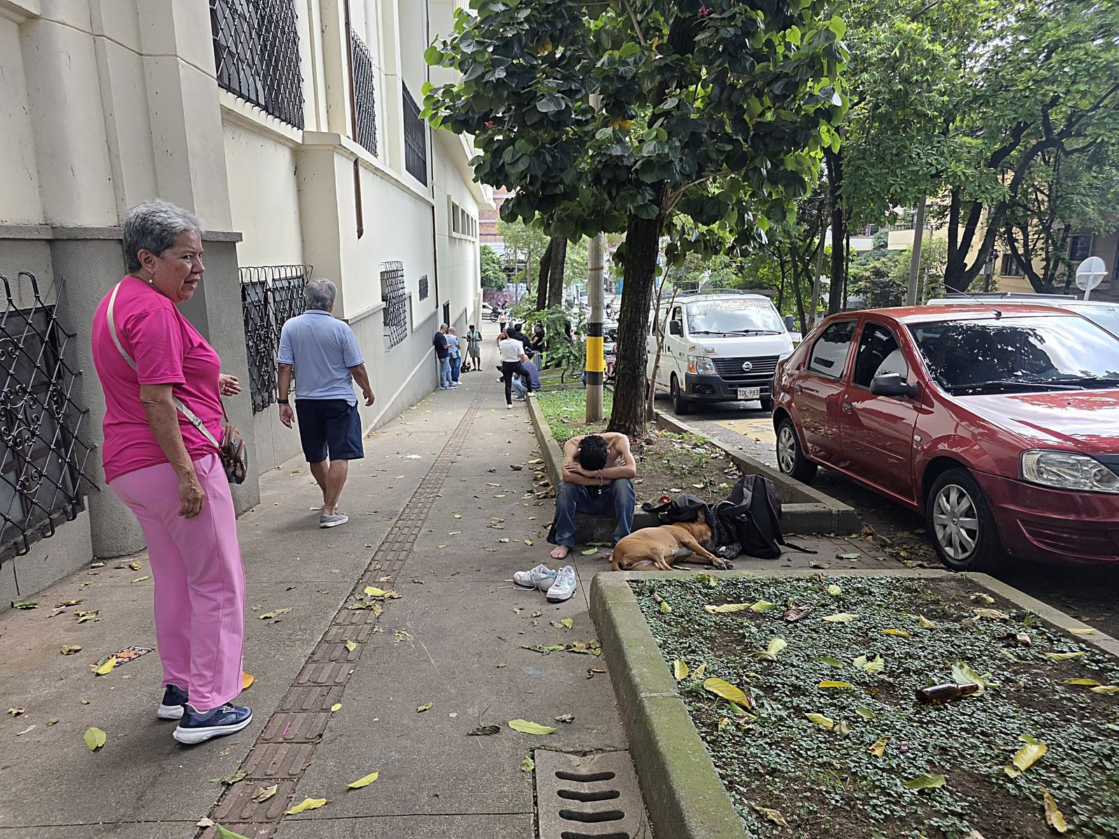 Los problemas de seguridad que una denuncia evidenció en colegios del centro de Medellín