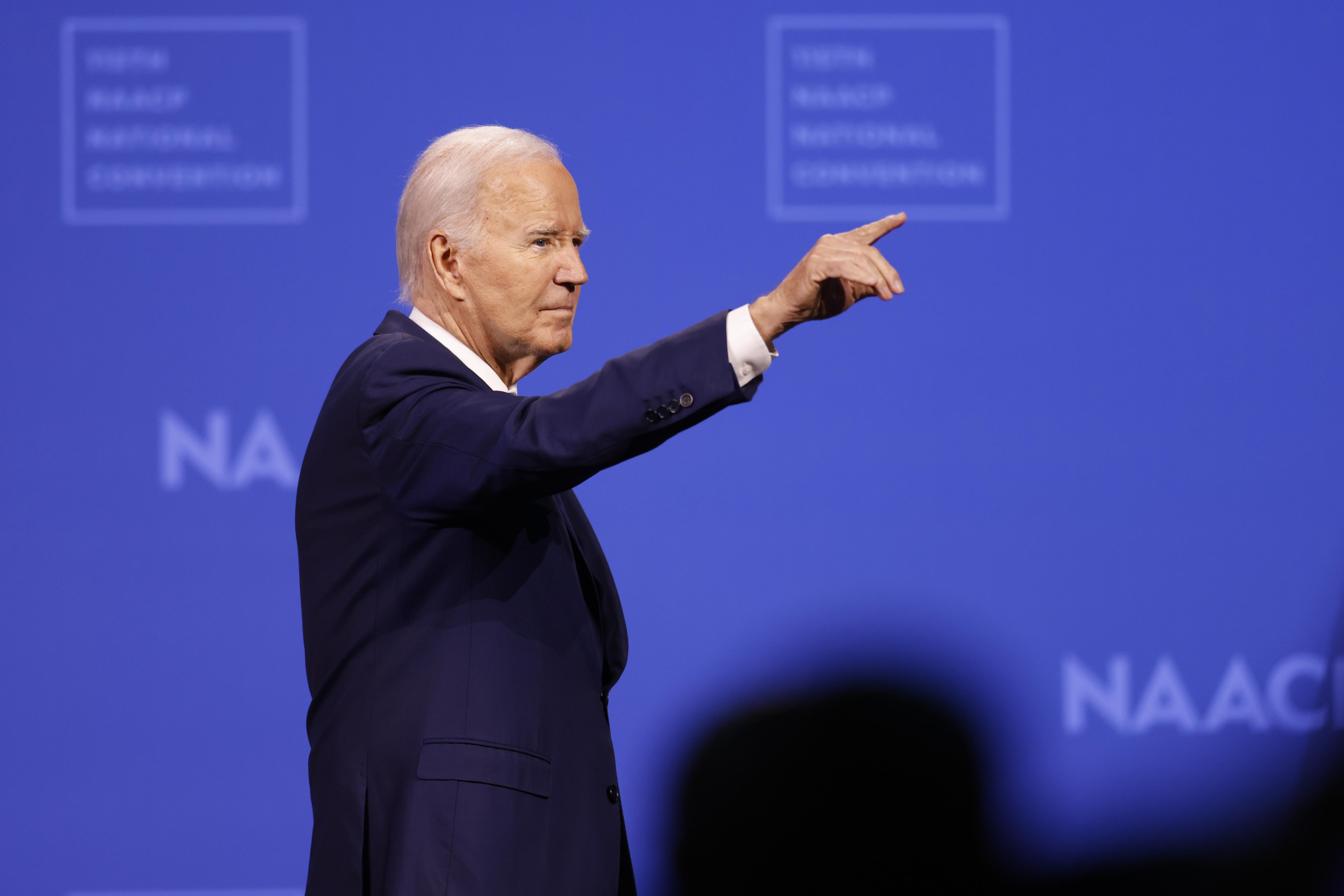 Biden deja la carrera presidencial: “Lo mejor para el país es que yo renuncie”