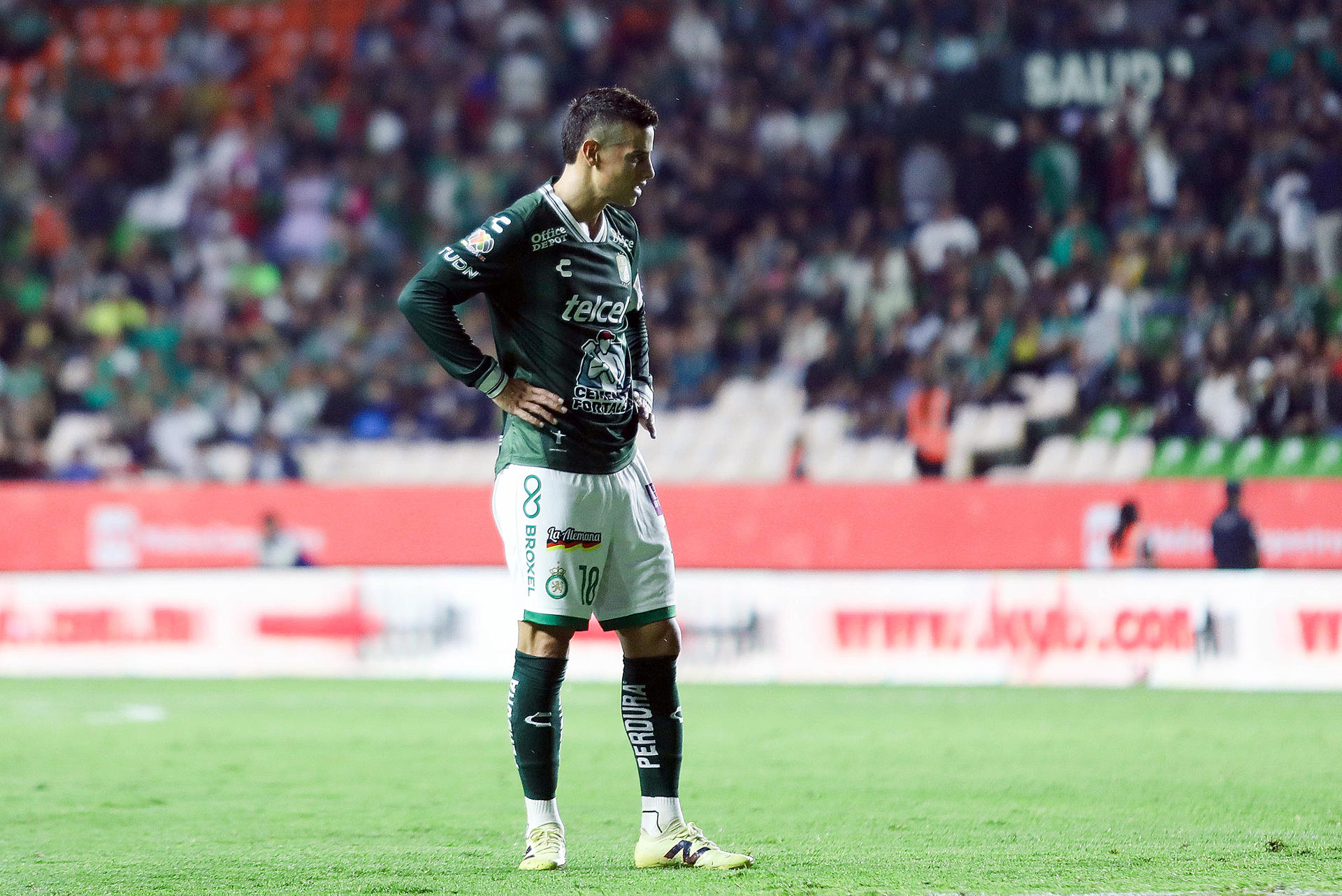 La era de James en León llega a su final: ¿qué viene para el 10 de la selección?