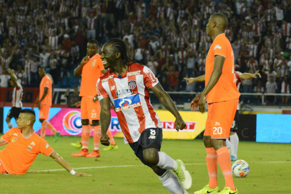 Otra exhibición de Chará: el Júnior ganó con dos goles suyos