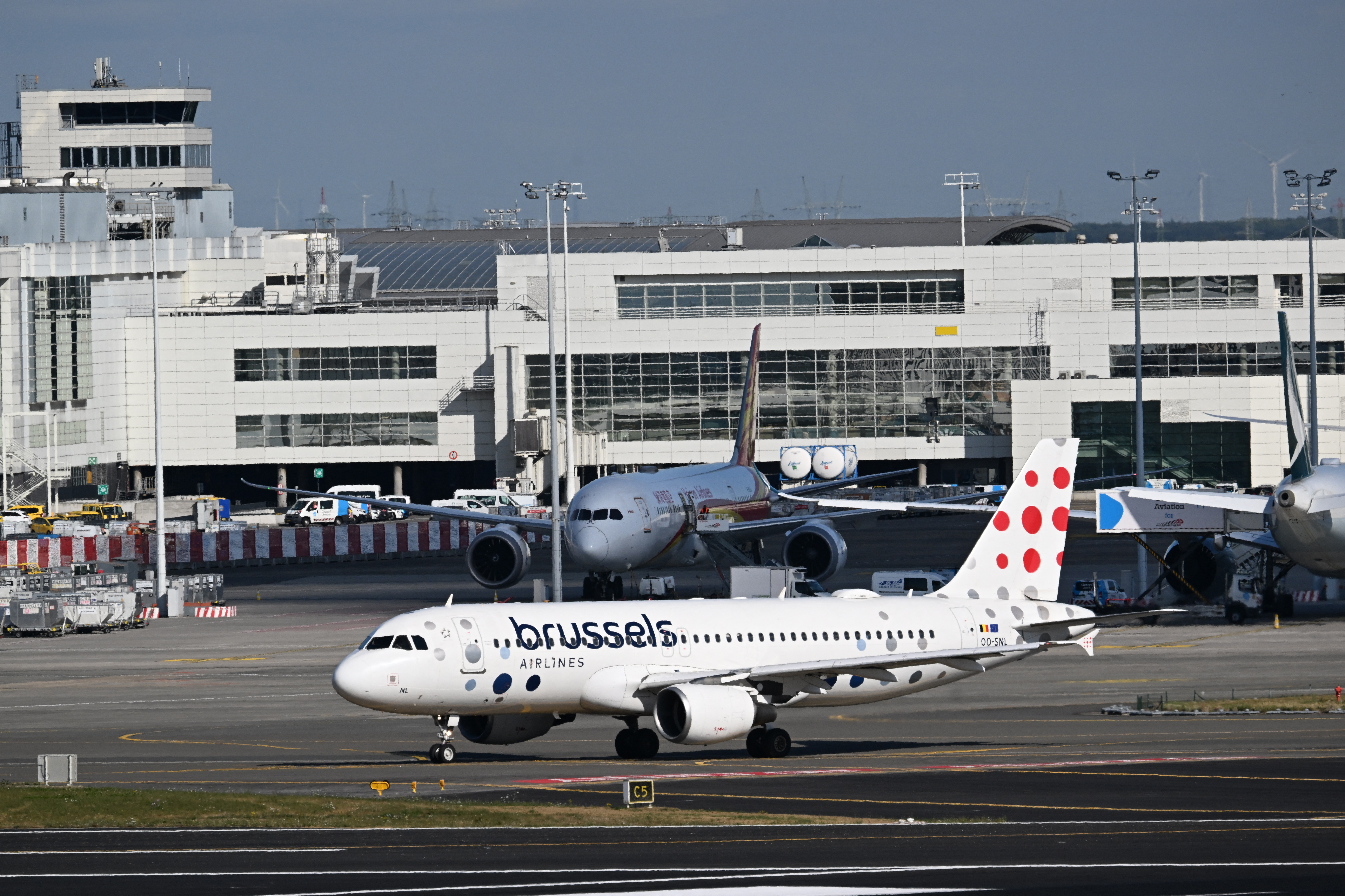 De nuevo drones: pausa de vuelos en Bélgica por sobrevuelos sospechosos