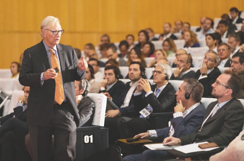 “Preparar mejor a los empleados es una responsabilidad moral”: Tom Peters