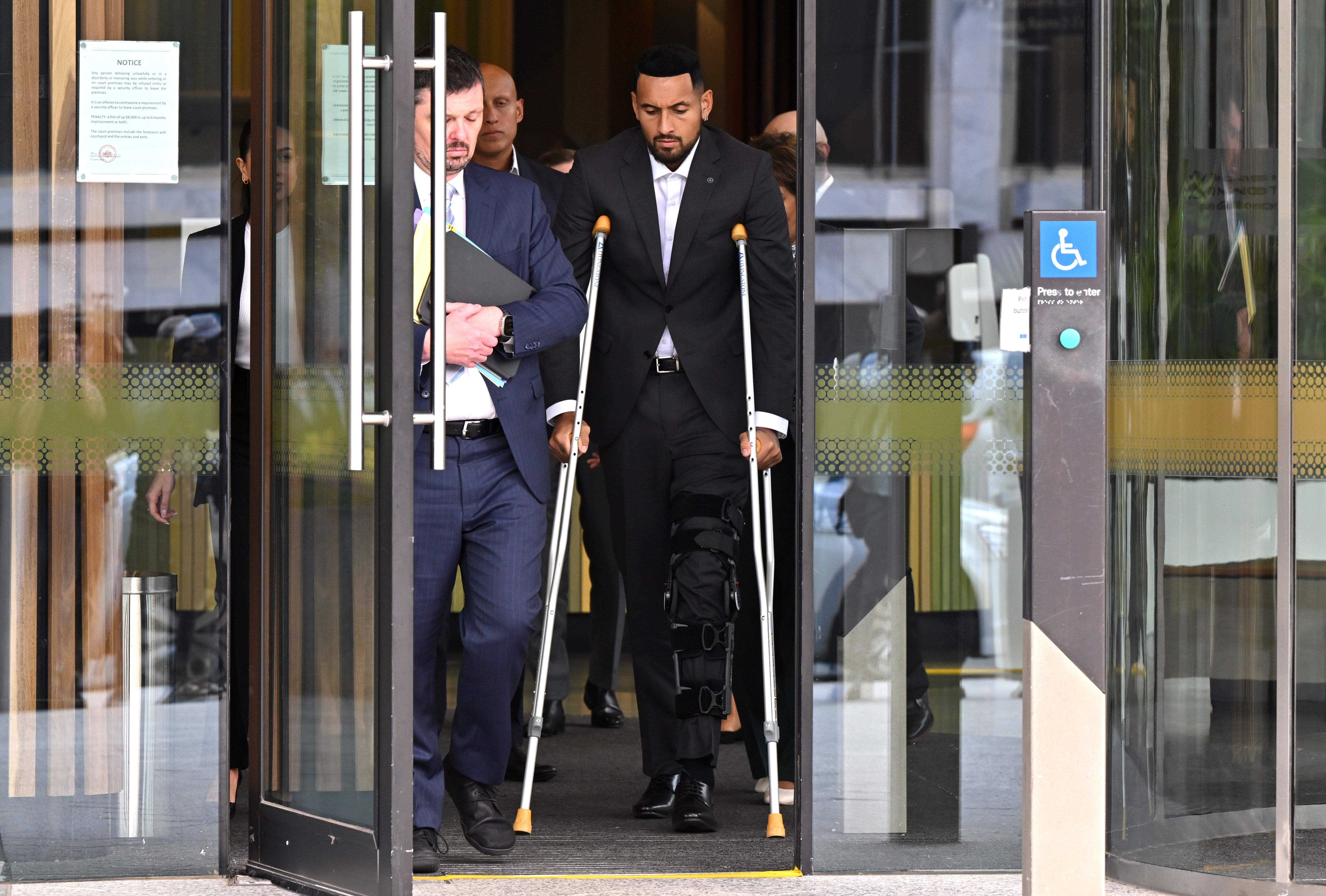 Nick Kyrgios se declaró culpable de agredir a su exnovia