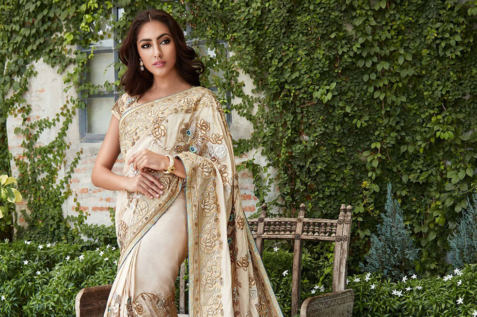 El Sari, el vestido de las diosas de la India reinventado para las milenial