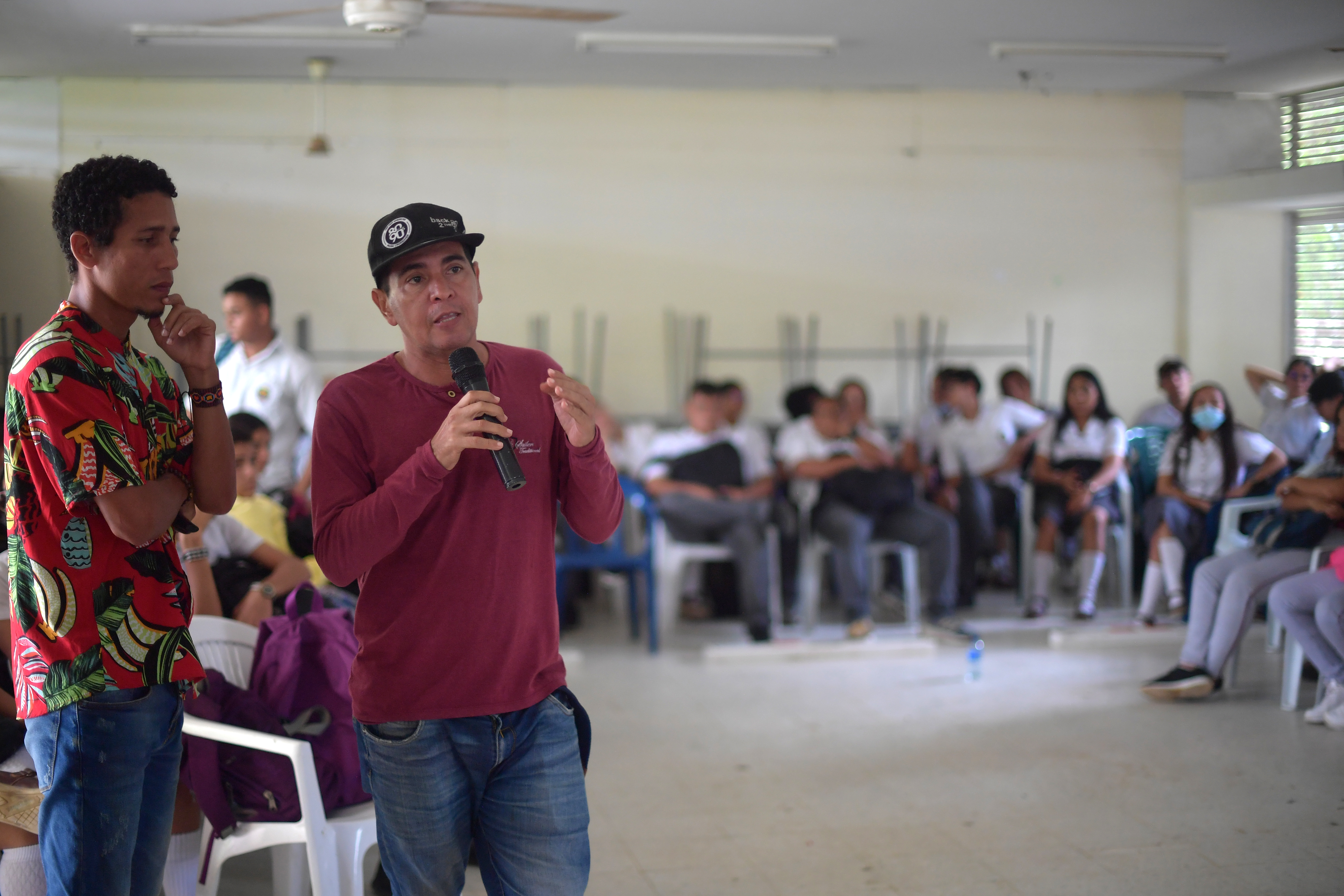 Excombatientes de Farc llegaron a colegio en Montes de María para hacer memoria