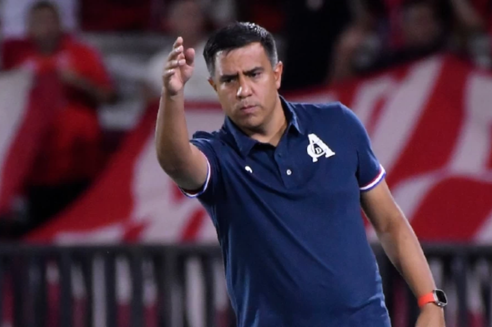 César Farías, con América de Cali.