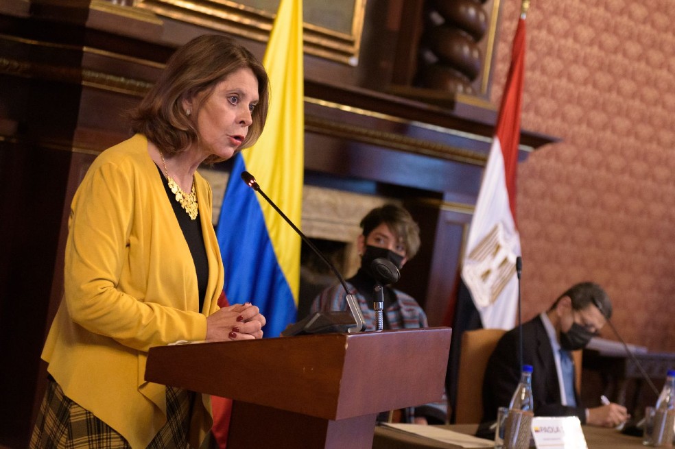 De Ucrania, han evacuado 271 colombianos, aunque 23 aún permanecen