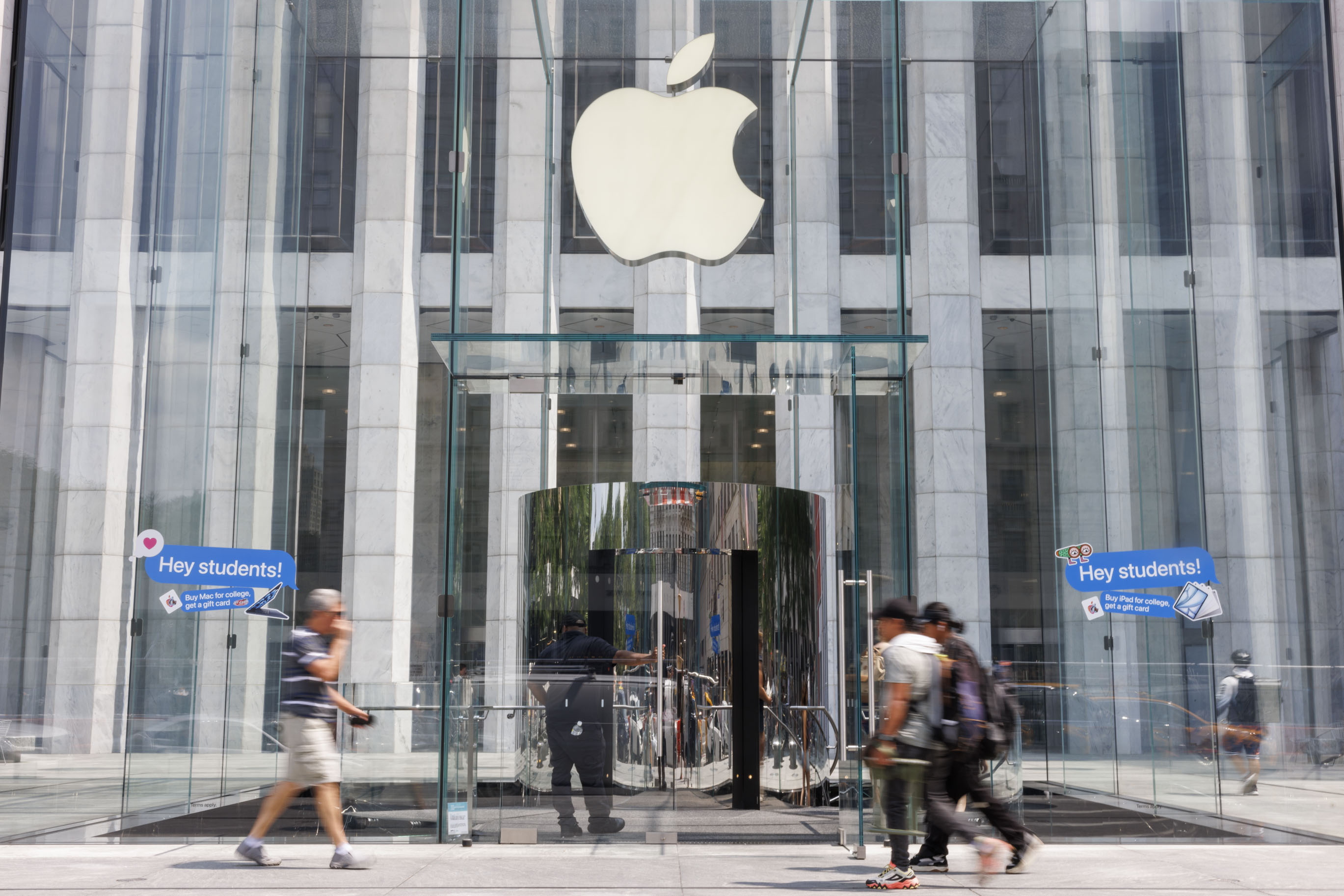 Apple anuncia cambios en su App Store tras las advertencias de la UE