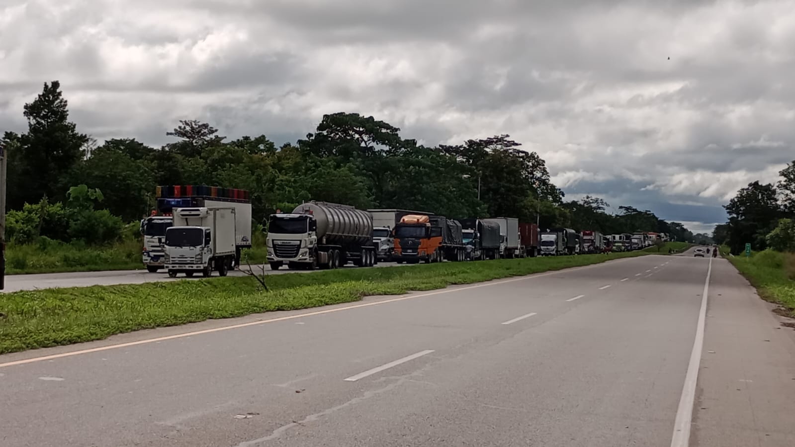 Se registran bloqueos en vías de Aguachica, el Eje Cafetero y Boyacá