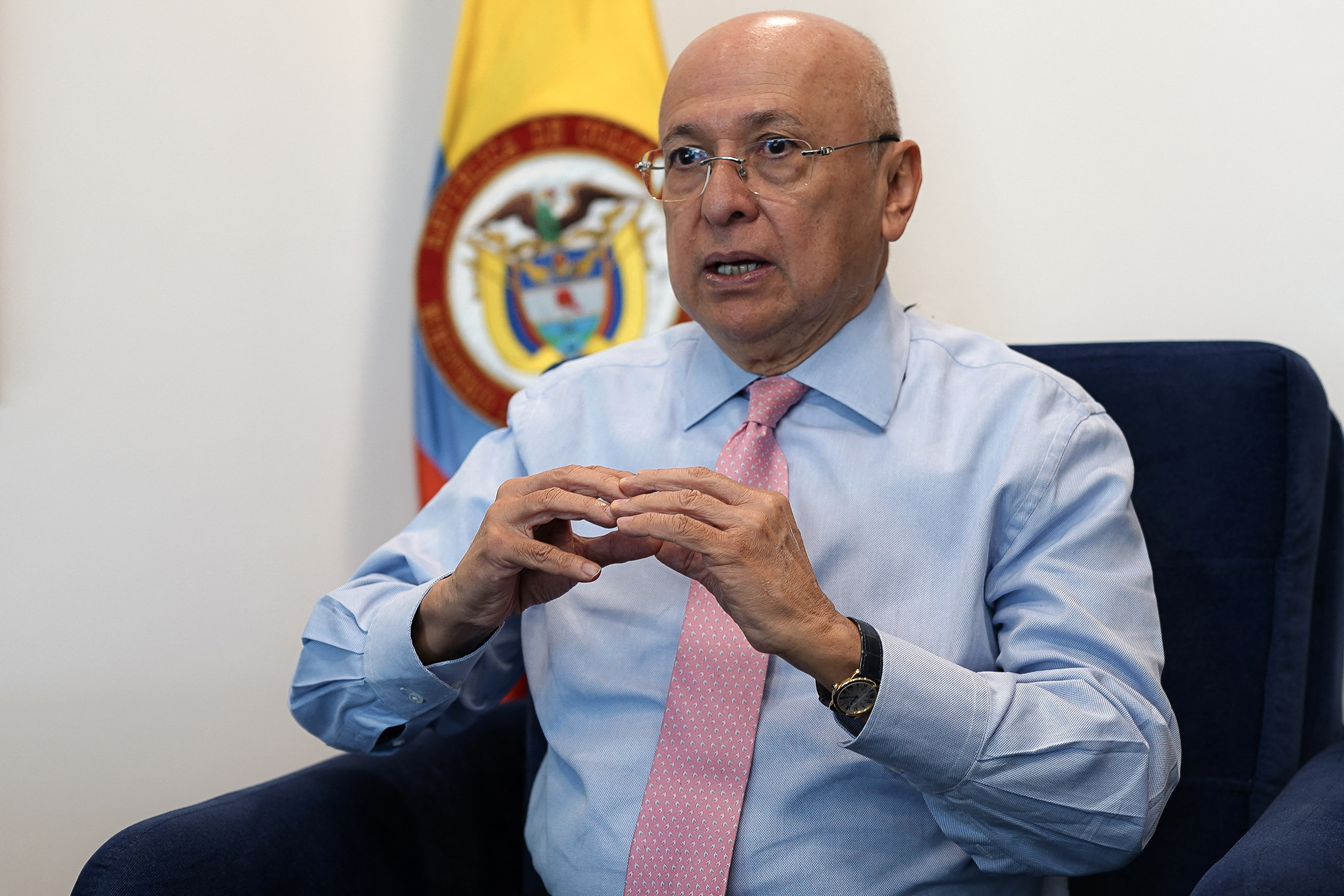 Ministro Montealegre defiende a Petro y señala que es la “mayor agresión” de Trump