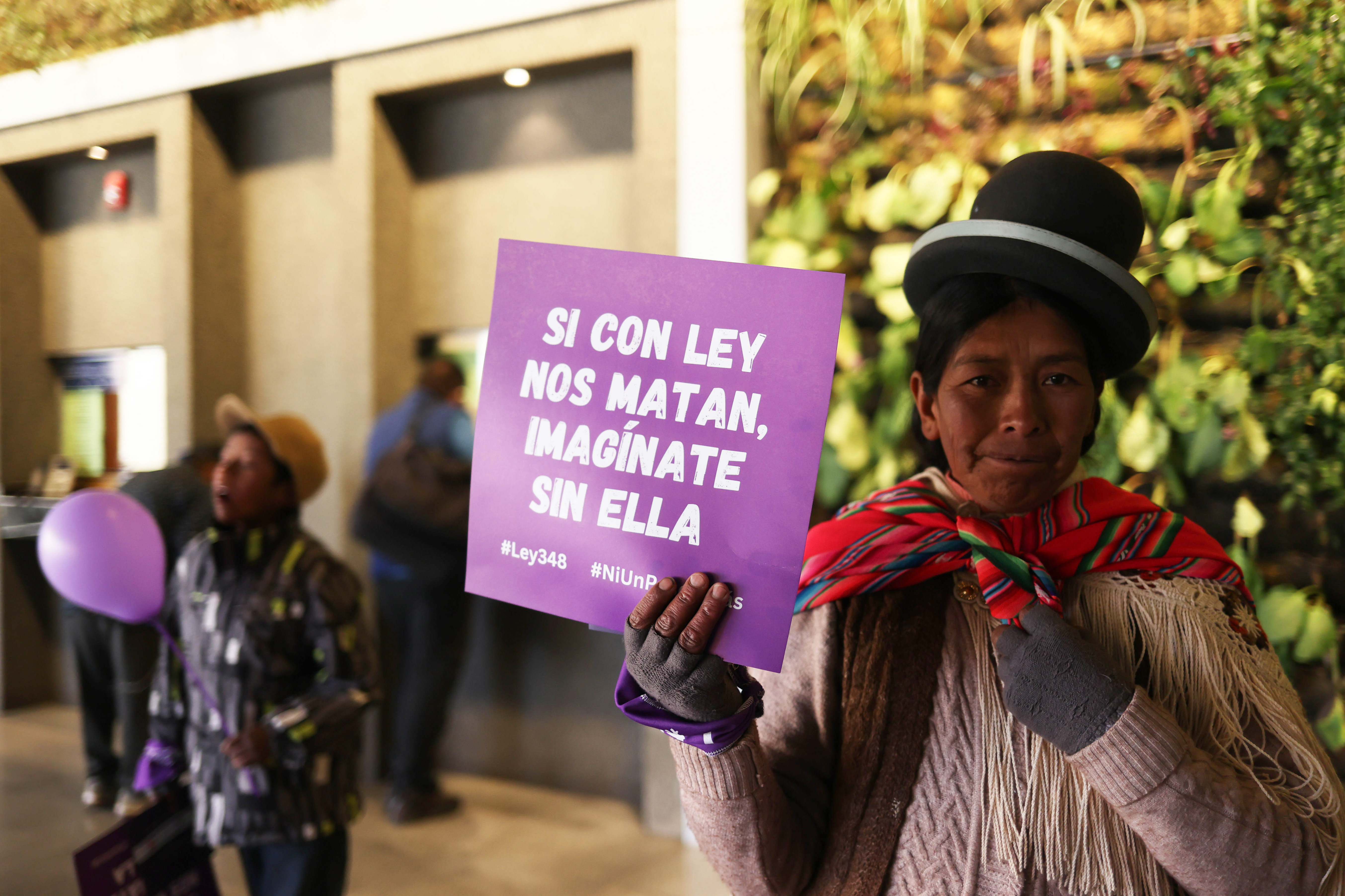 Las mujeres tienen solo el 64 % de los derechos frente a los hombres en todo el mundo: ONU