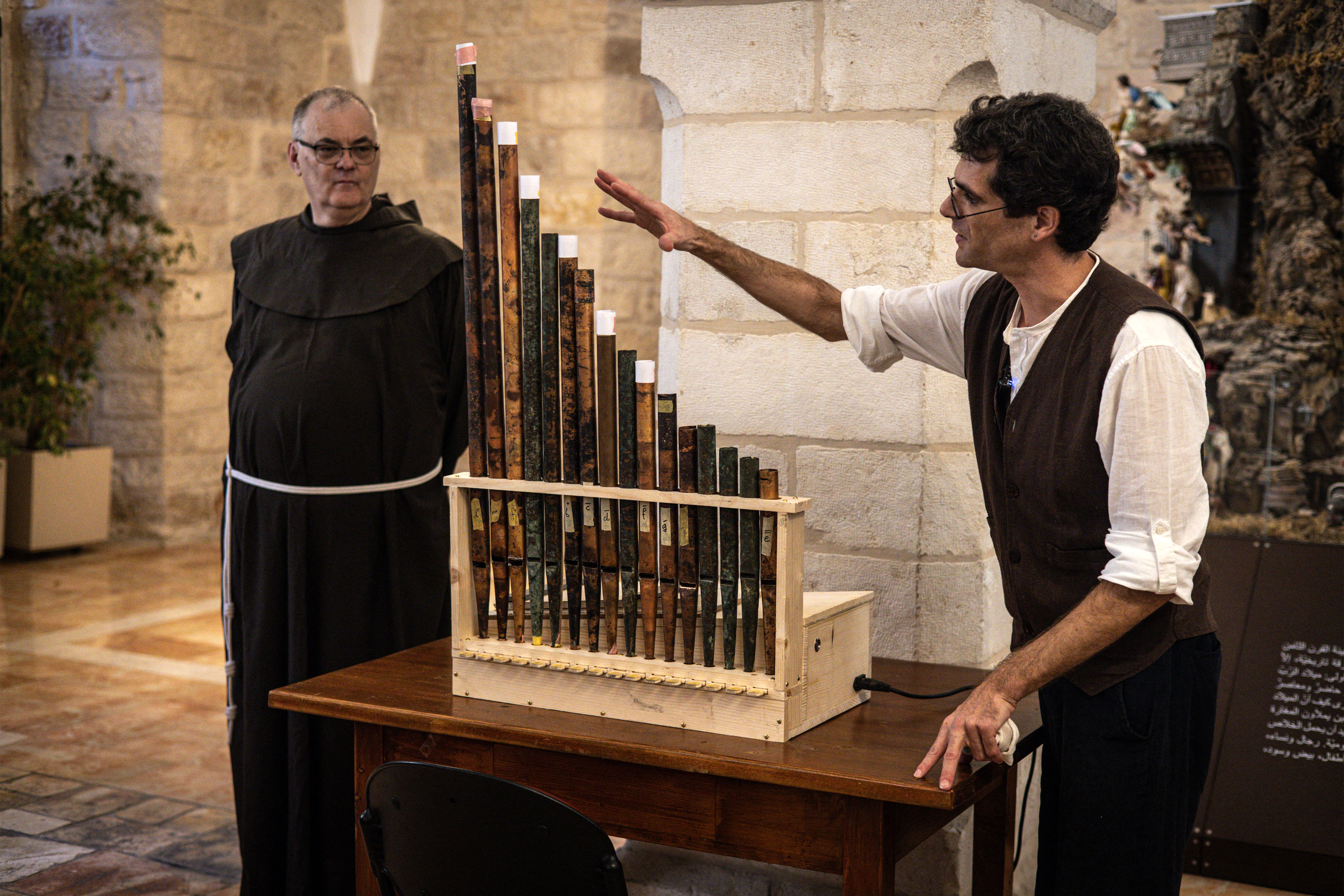 Órgano medieval de 1000 años vuelve a sonar tras ser hallado en Belén