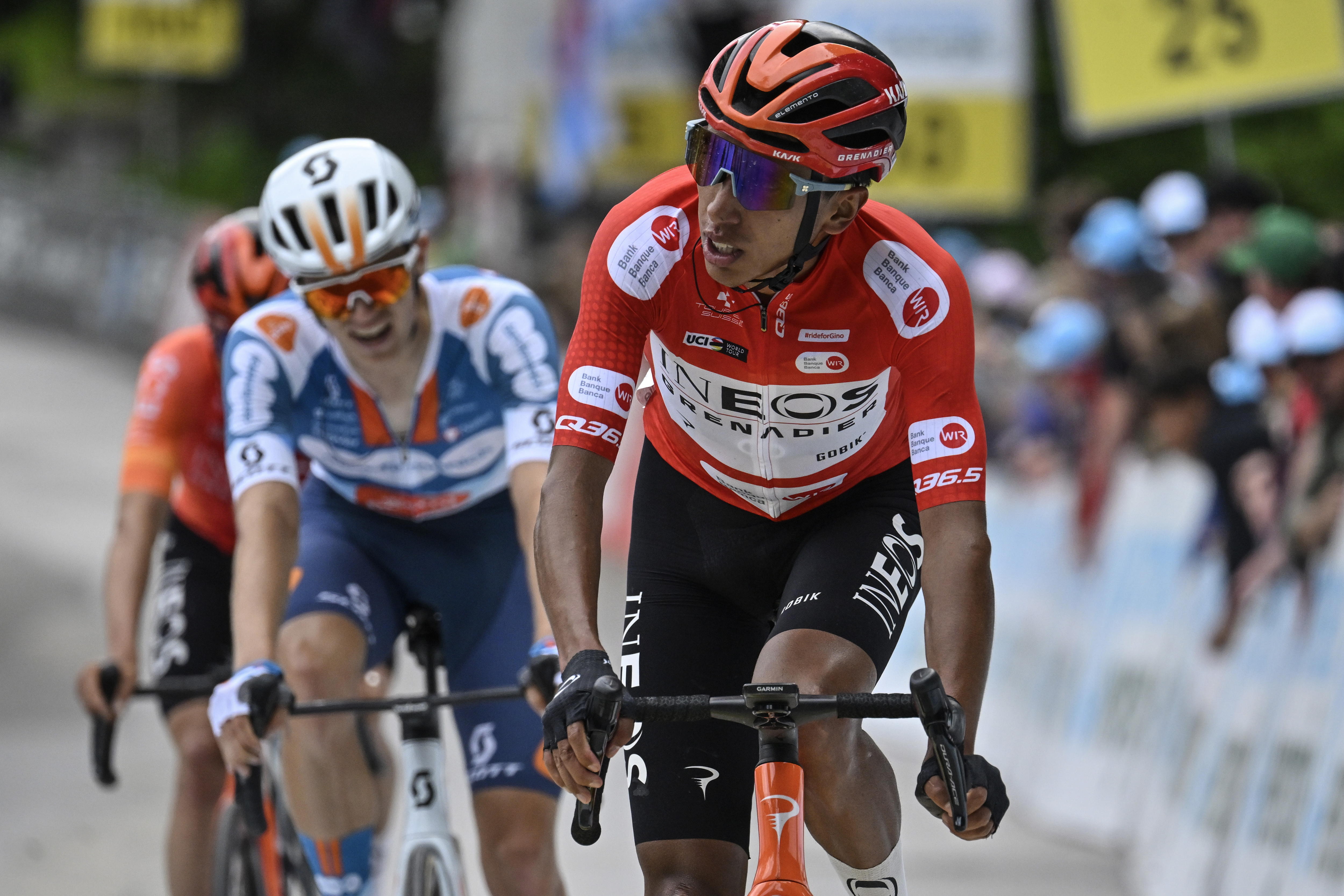 Villars-sur-ollon (Switzerland Schweiz Suisse), 15/06/2024.- Egan Bernal from Colombia of Ineos Grenadiers crosses the finish line in sixth place during the Tour de Suisse's seventh stage, a 118.2km cycling race from Villars-sur-Ollon to Villars-sur-Ollon, Switzerland, 15 June 2024. (Ciclismo, Suiza) EFE/EPA/GIAN EHRENZELLER