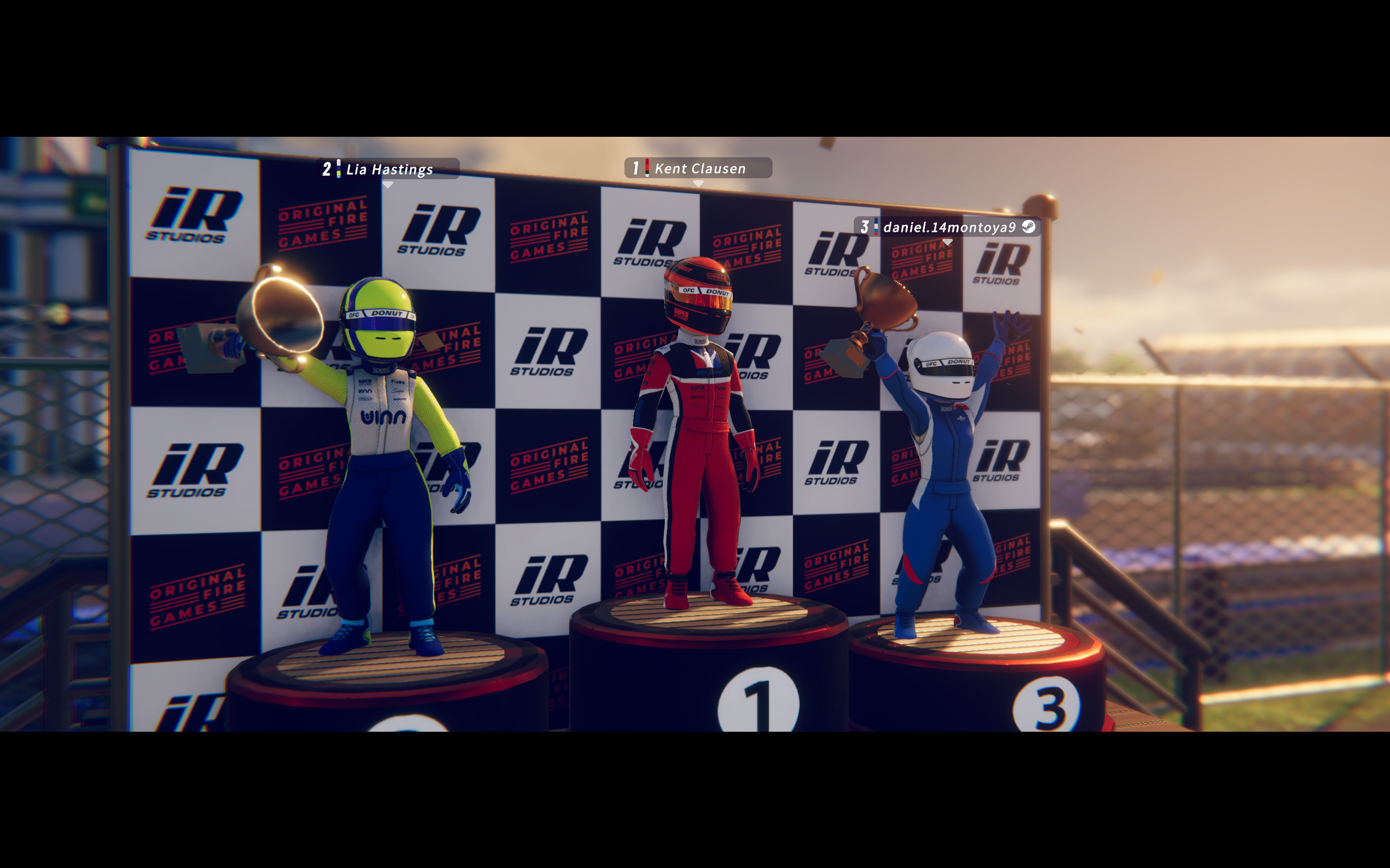 Si hay algo que es repetitivo en este juego, son sus cinemáticas antes y después de las carreras, pero es algo entendible teniendo en cuenta su presupuesto.