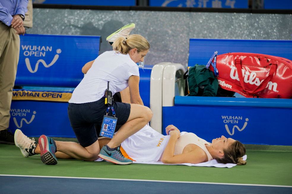Simona Halep sufre de una lesión en una hernia discal