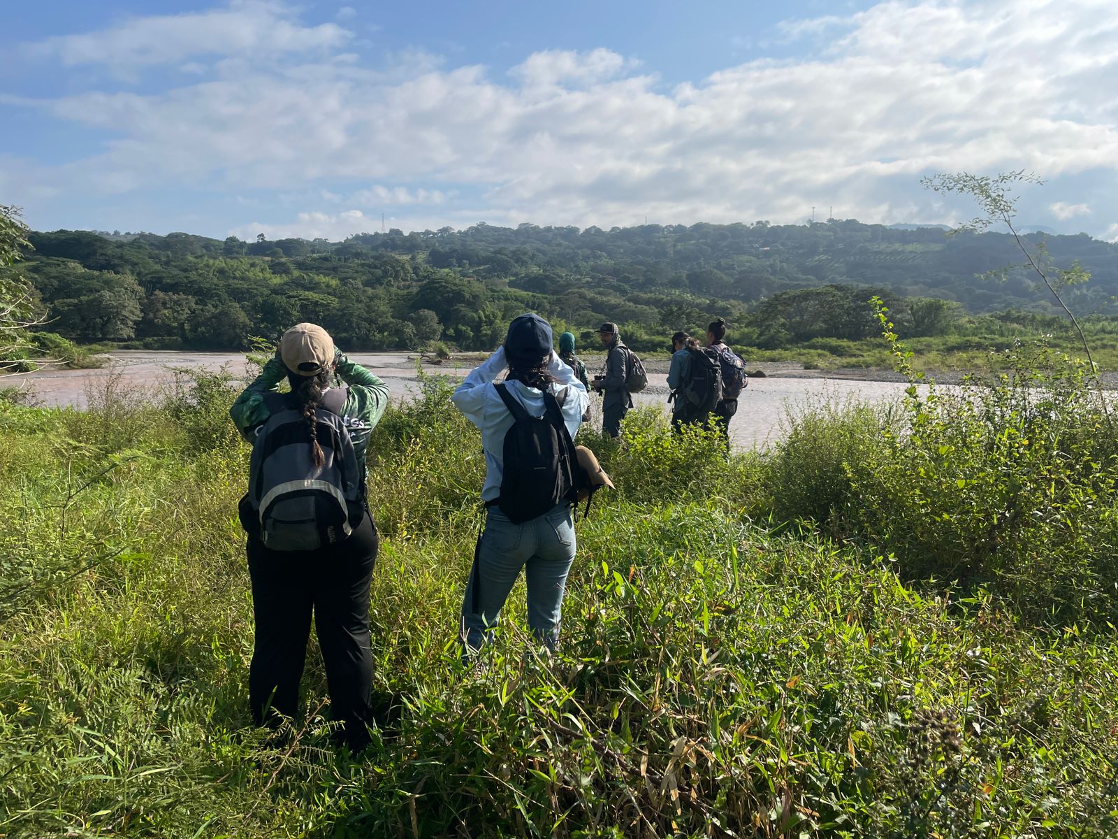 Restaurar ecosistemas de la montaña hasta el mar para construir territorios sostenibles