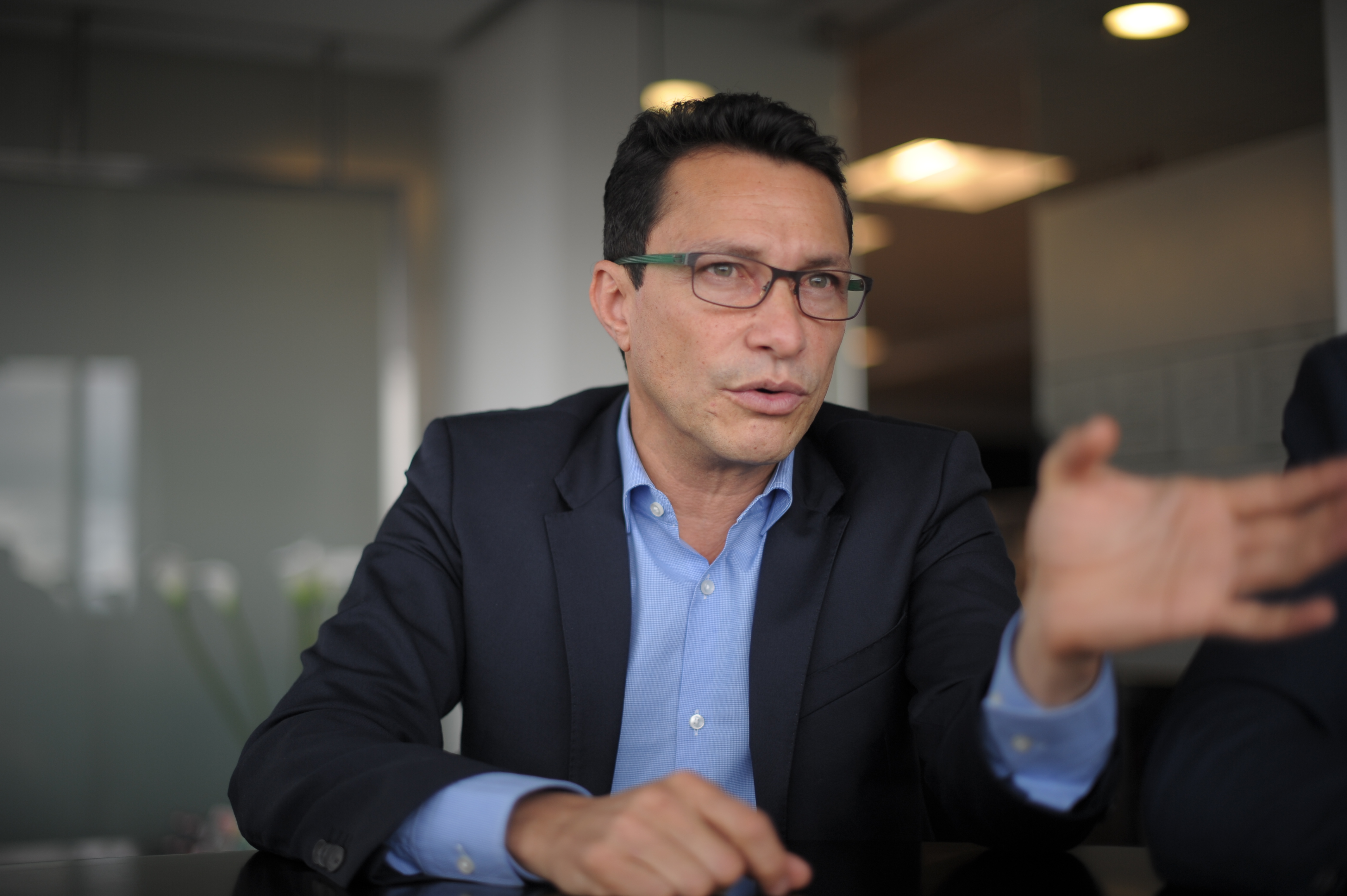 Carlos Caicedo denuncia supuesta operación para alterar elecciones en el Magdalena