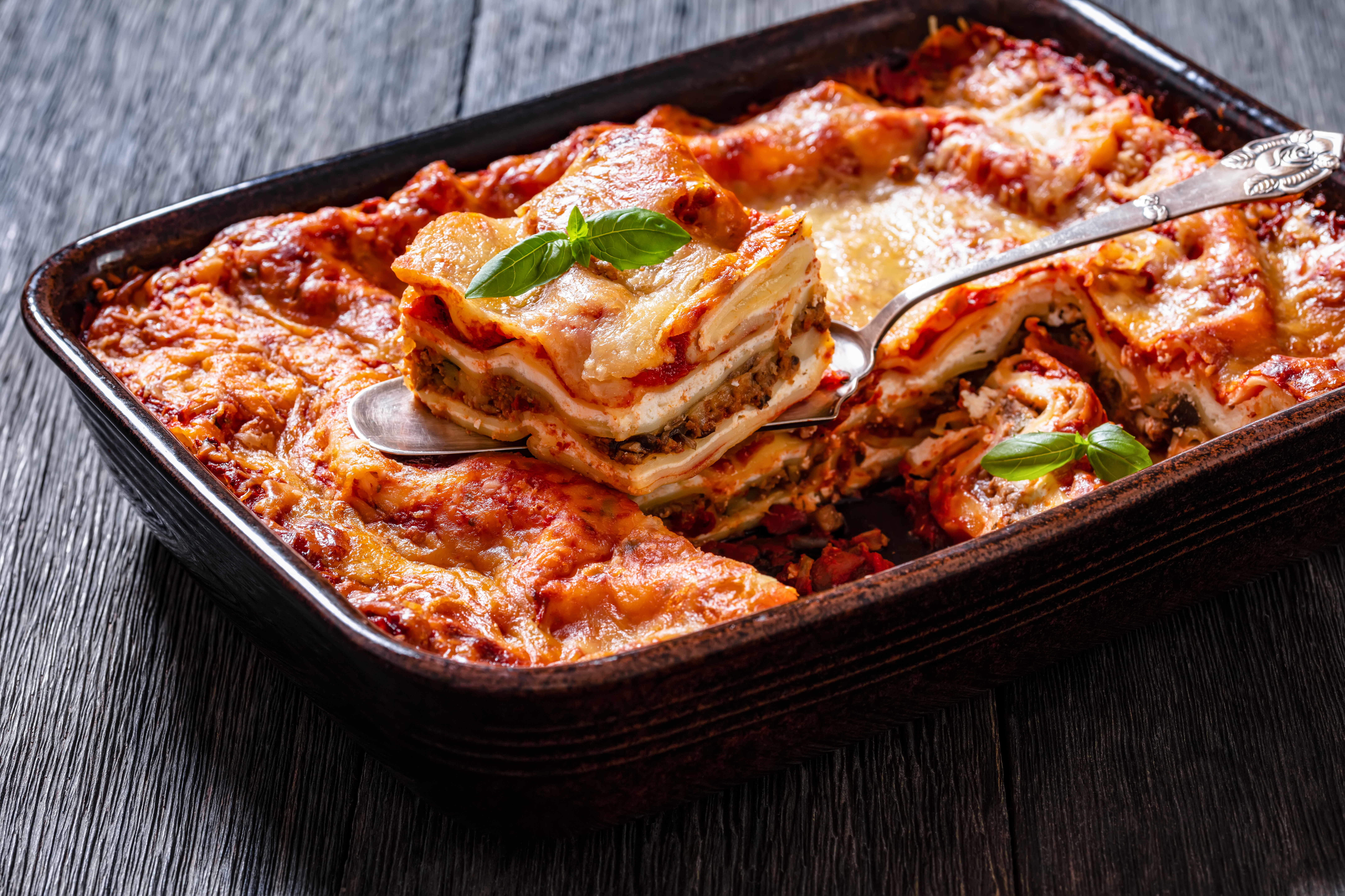 Receta: así se cocina una lasaña para 12 personas