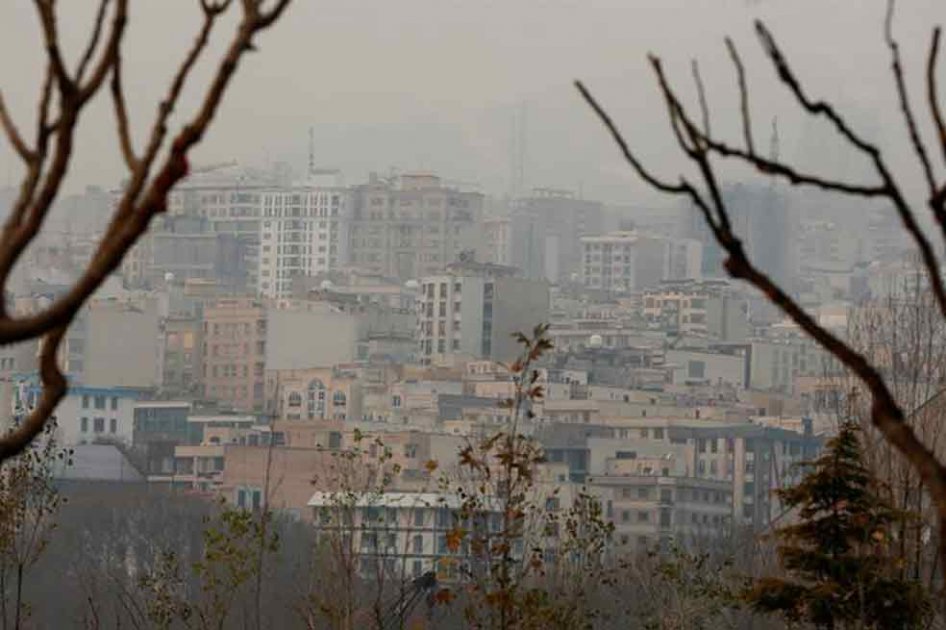 La fuerte contaminación de Teherán paraliza las escuelas por tercer día
