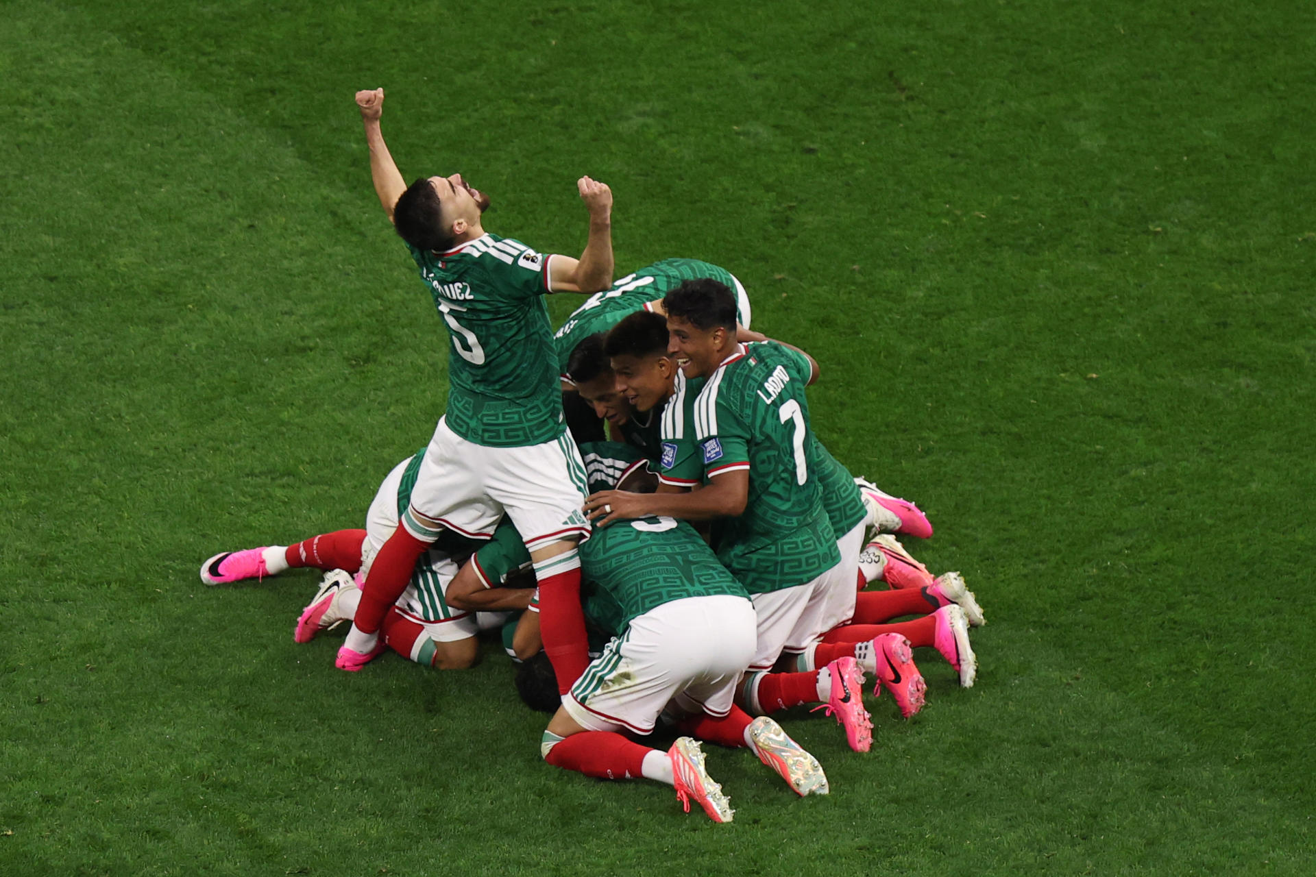 México echó a Ecuador de su Mundial y ganó un partido de eliminación directa 40 años después