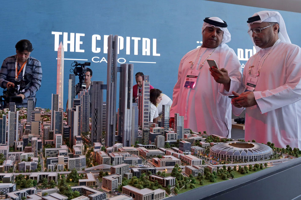 Esta es la maqueta del proyecto de la nueva capital egipcia. Una megaciudad. / AFP