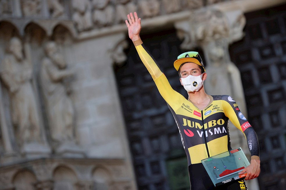 Vuelta a España: Primoz Roglic ganó la primera etapa y asumió el liderato