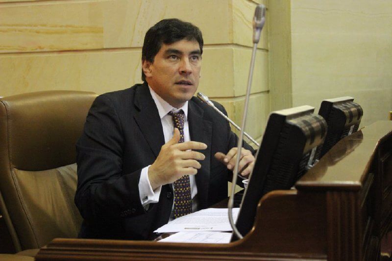 Caso Uribe: la prueba que llevará el representante Álvaro Prada para defenderse