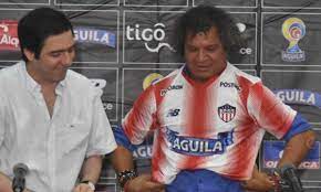 Se especuló que Gamero salió de Junior porque los jugadores ya no creían en su idea.