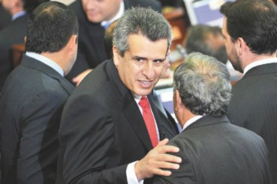 La polémica defensa del presidente del Senado del aumento salarial a los congresistas