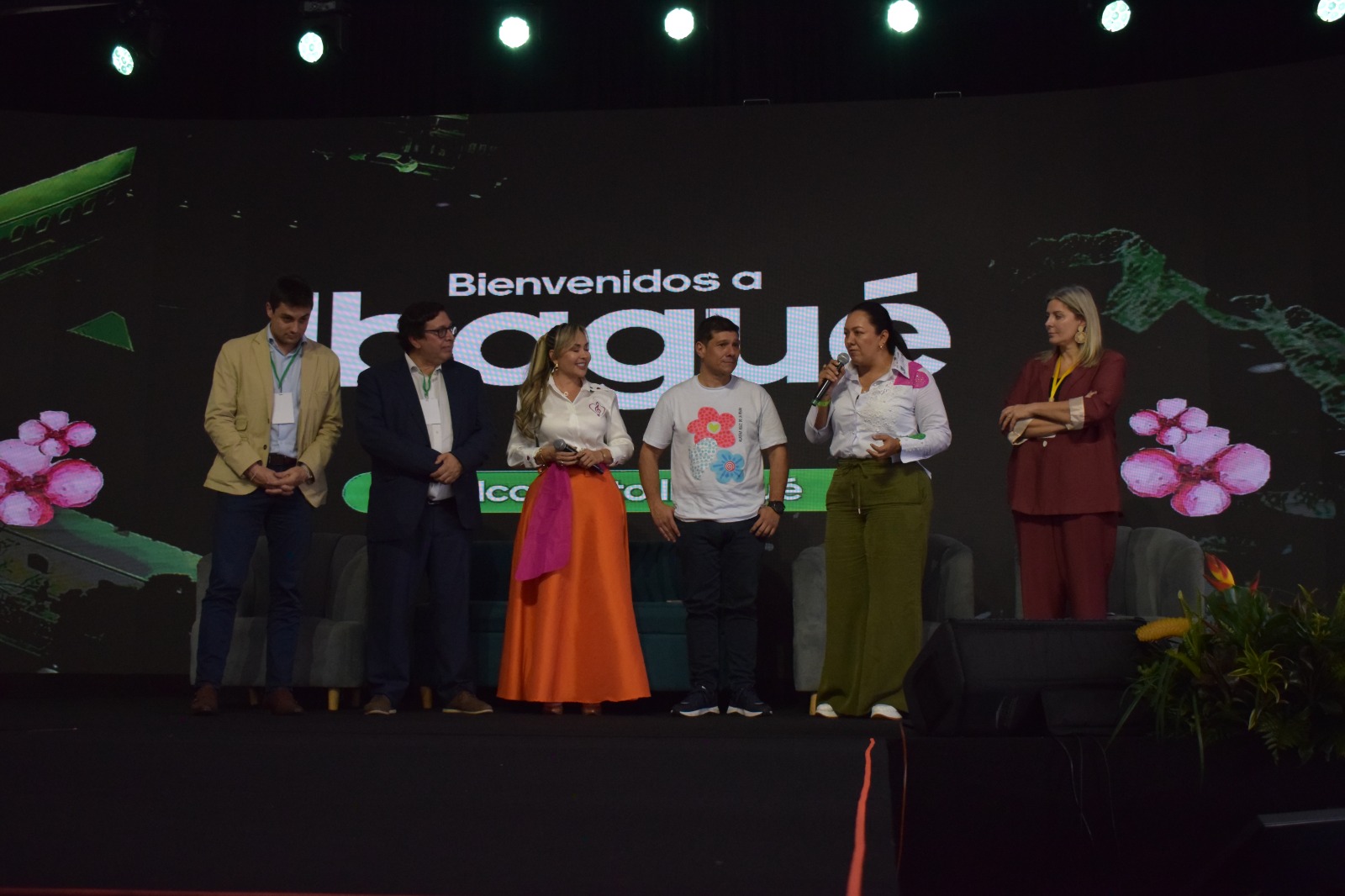 Cumbre económica en Ibagué se dio en medio de quiebre de las regiones con presidente Petro