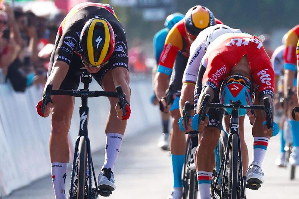 Milimétrico desenlace en la primera etapa del UAE Tour