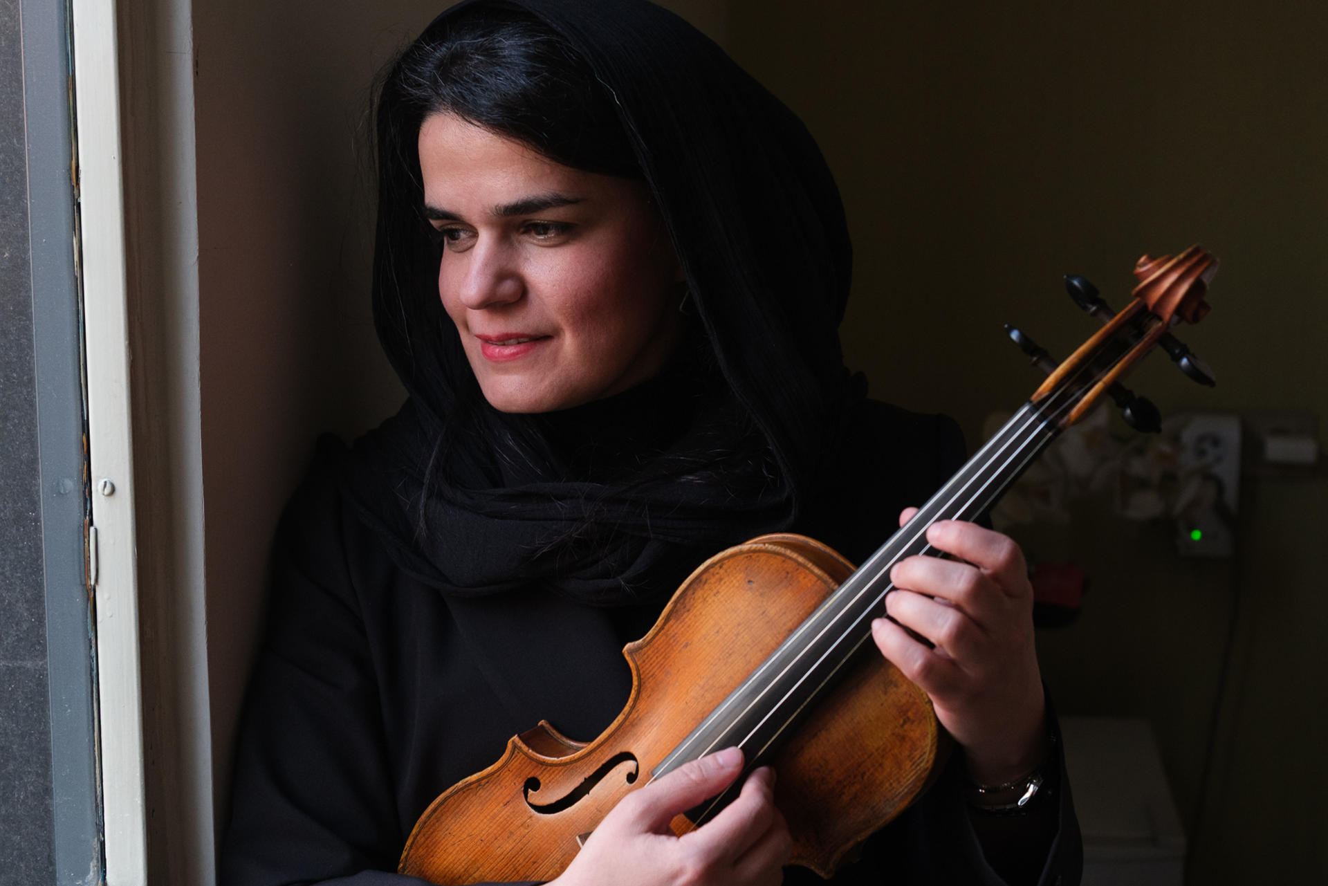 La primera directora de la Sinfónica de Teherán: “Sueño con que las iraníes puedan cantar”