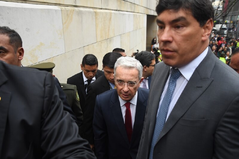 Después de la indagatoria de Álvaro Uribe, ahora el turno es para el representante Prada