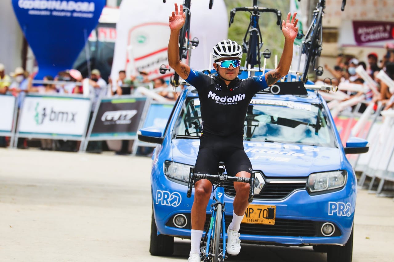 Fabio Duarte ganó la última etapa de montaña en la Vuelta a Antioquia