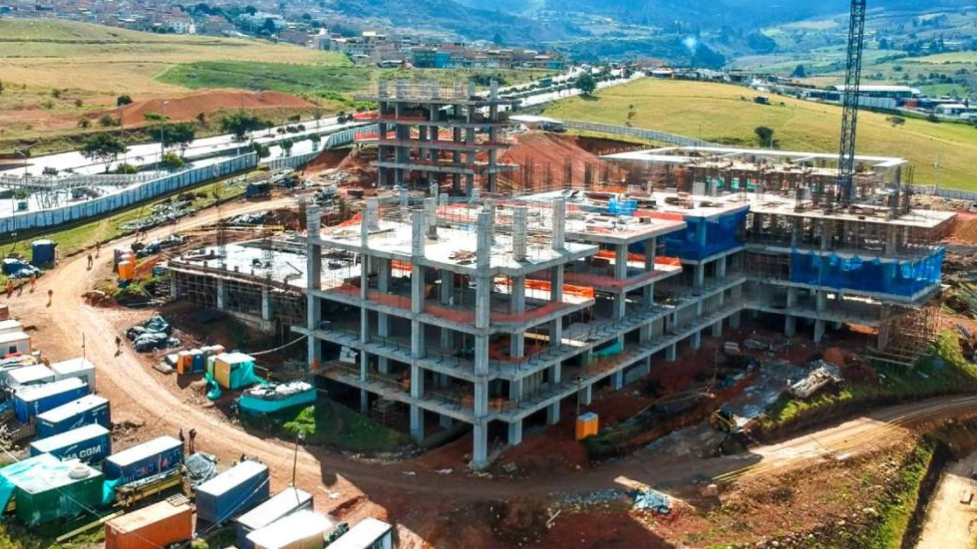 Contraloría de Bogotá hace seguimiento especial a 20 obras que tienen retrasos