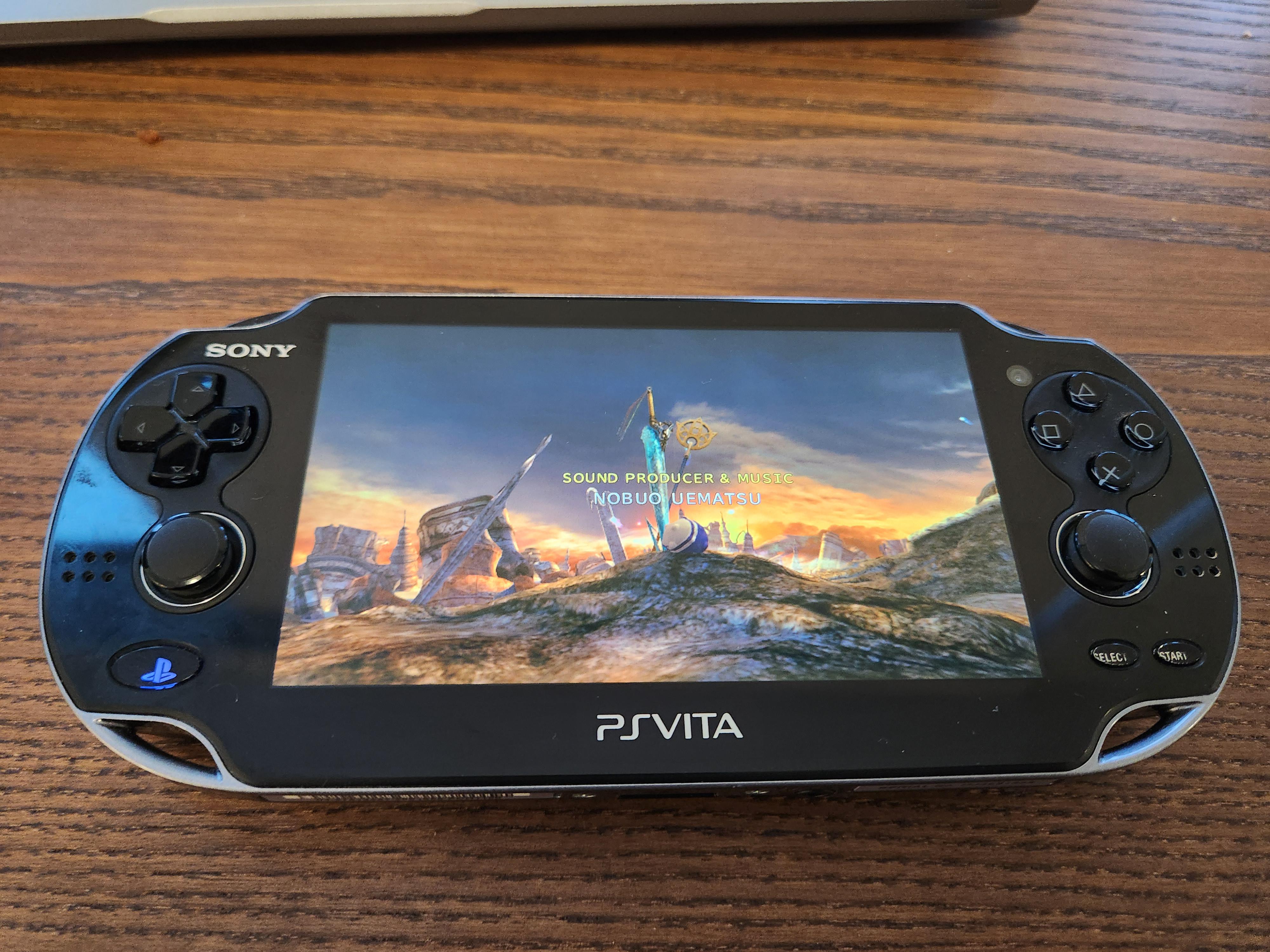 PS Vita Wi-Fiモデル アクアブルー(PCH-2000 ZA23) PlayStation Vita