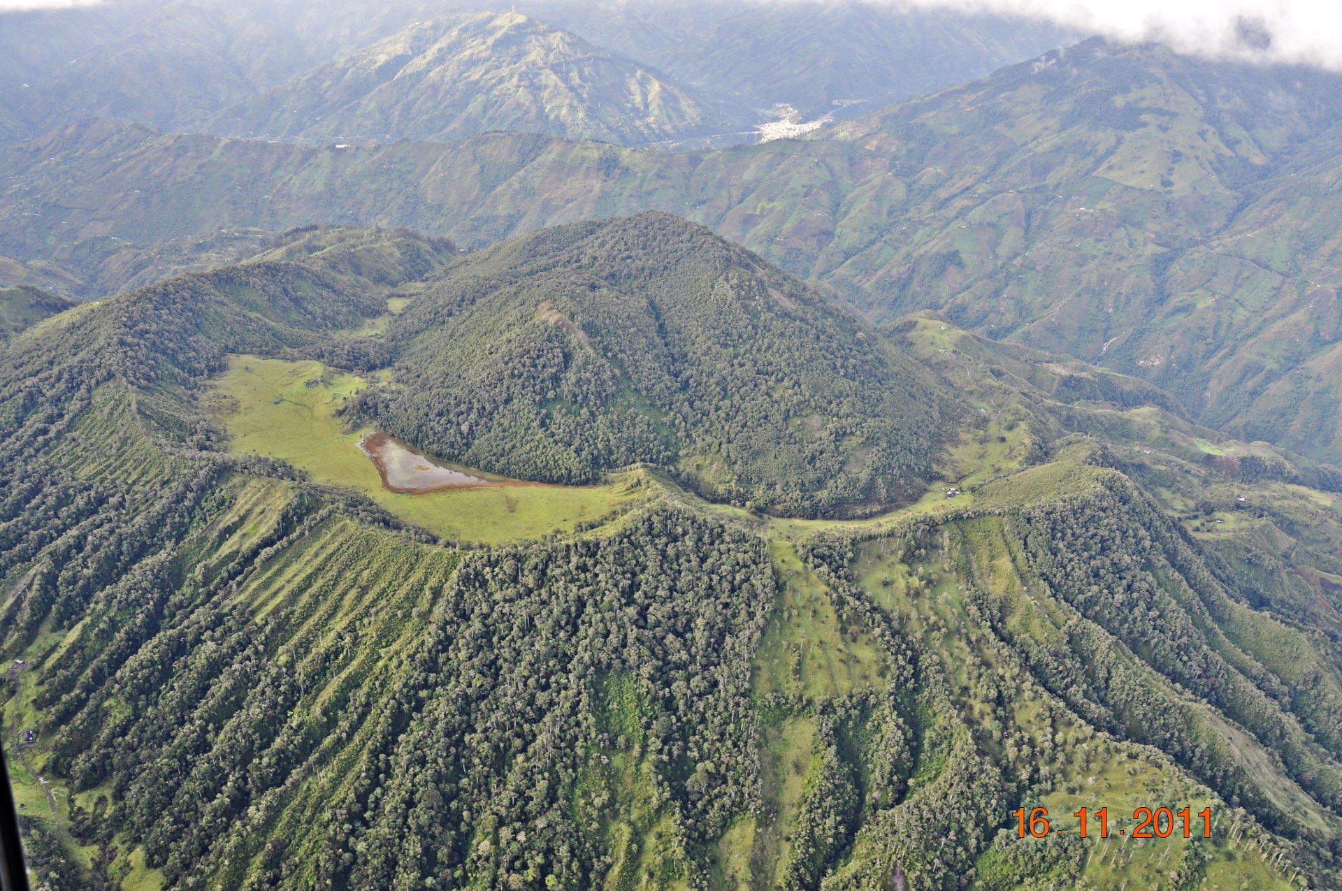 El volcán Cerro
Machín, ubicado en
el departamento del
Tolima, es uno de los
sistemas geotérmicos
hidrotermales que se
han identificado en el
país.