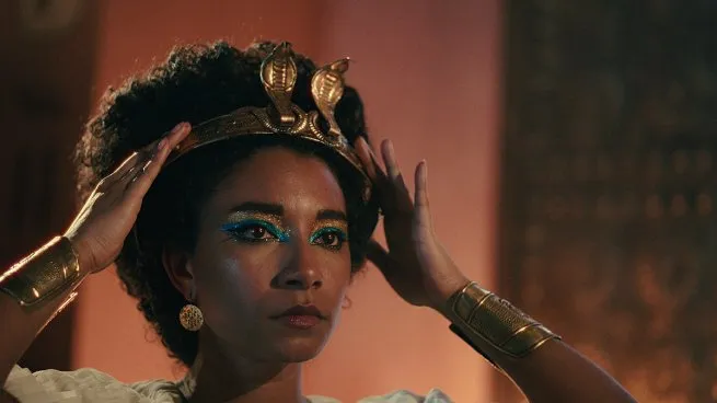 Polémica por la serie de Netflix que presenta a Cleopatra como una mujer negra