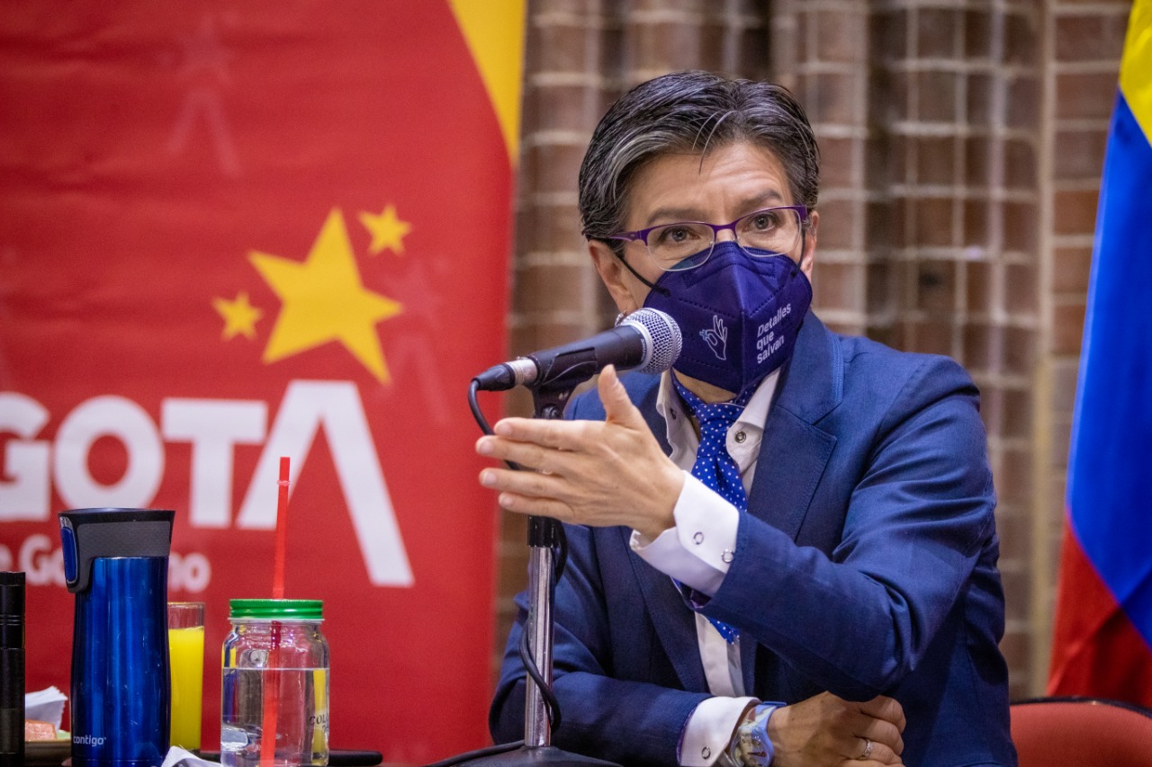 Claudia López anuncia el aplazamiento del Día de la Madre para el 30 de mayo