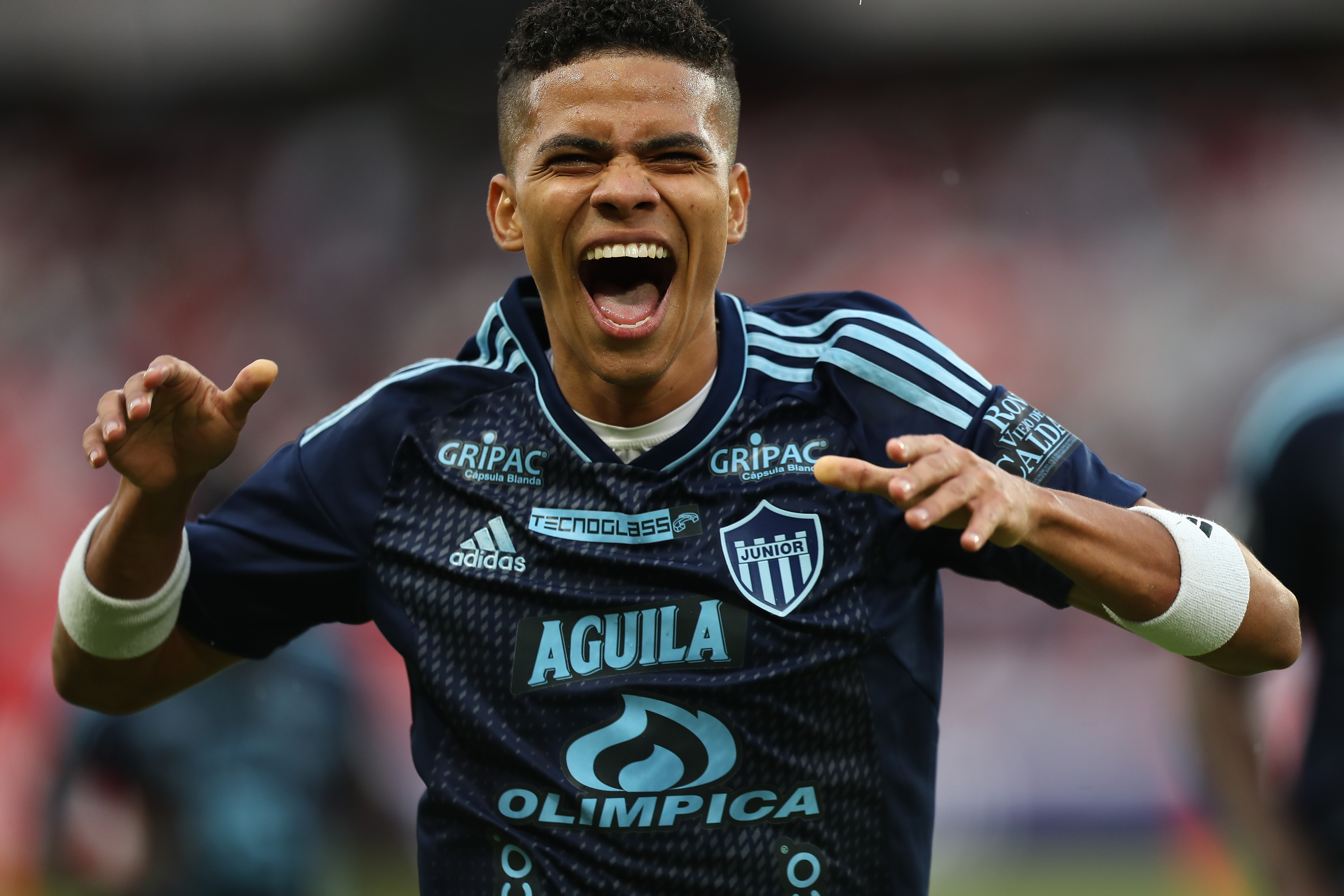 José Enamorado llegó a Gremio: así fue la presentación del campeón con Junior