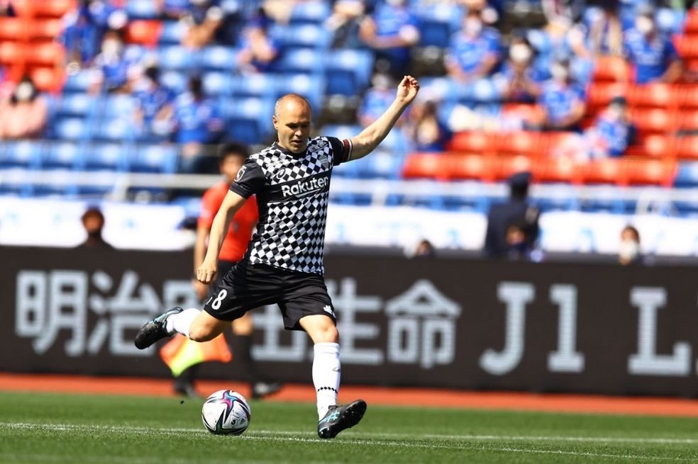 Andrés Iniesta renovó contrato en Japón y jugará, mínimo, hasta los 39 años