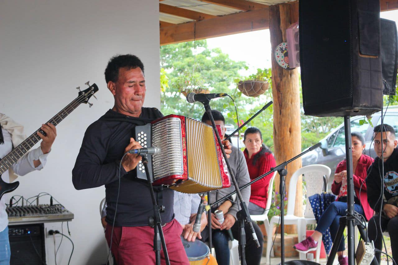 Acordeonero vallenato murió en un accidente de tránsito en el Huila