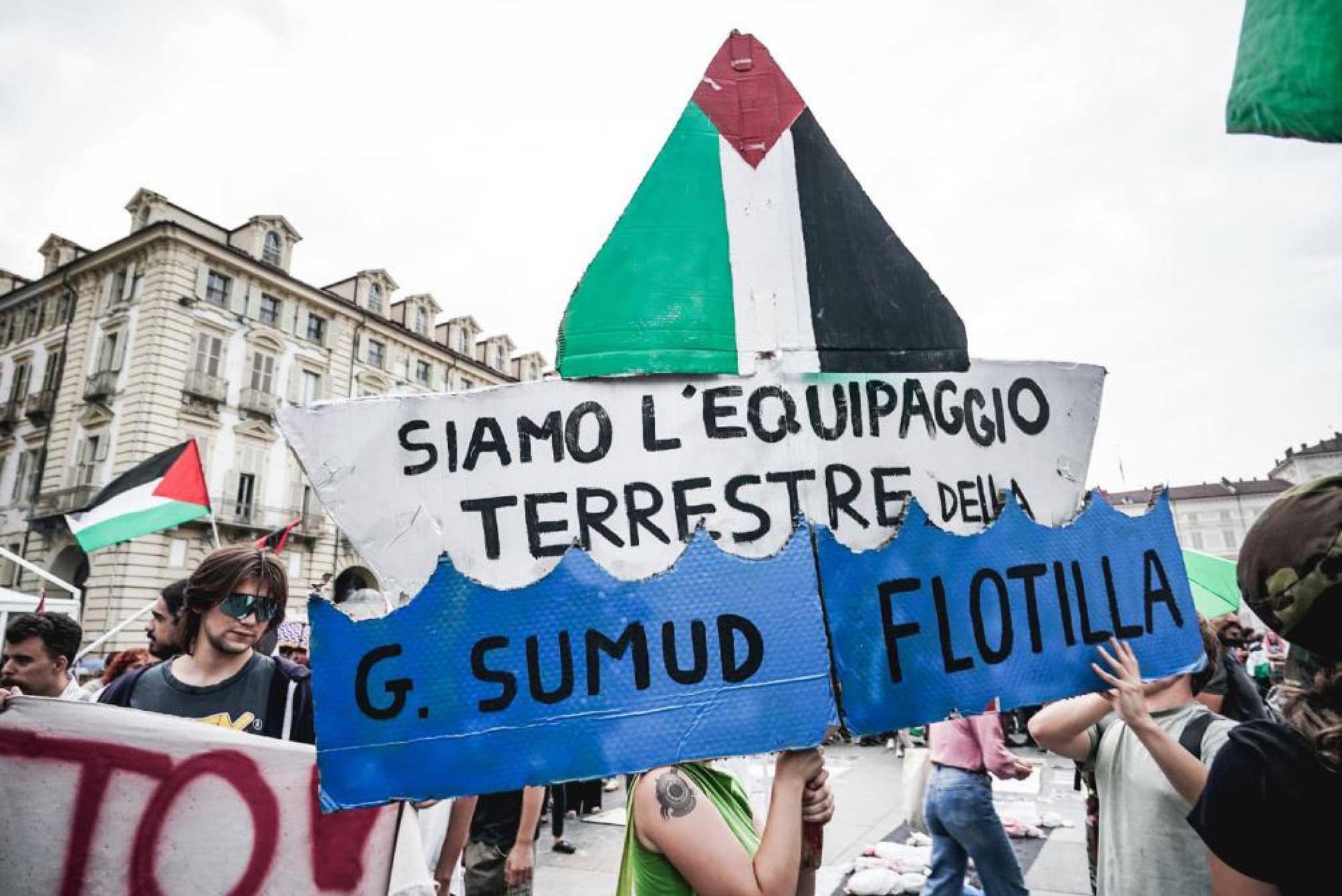 Israel se prepara para hundir flotilla que lleva ayuda humanitaria a Gaza