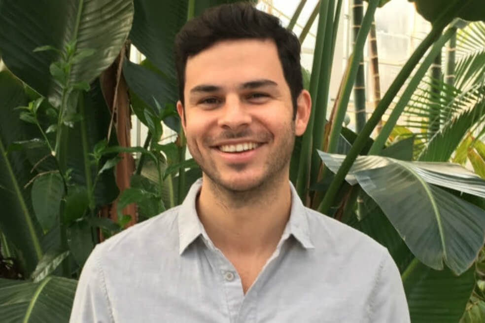 El escritor guatemalteco Rodrigo Fuentes estará en Bogotá Contada