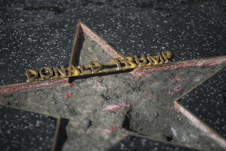 Detenido el hombre que destruyó la estrella de Trump en Hollywood