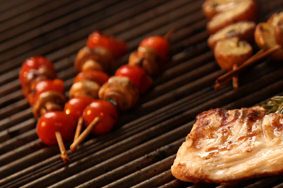 Pincho de champiñones y tomate cherry